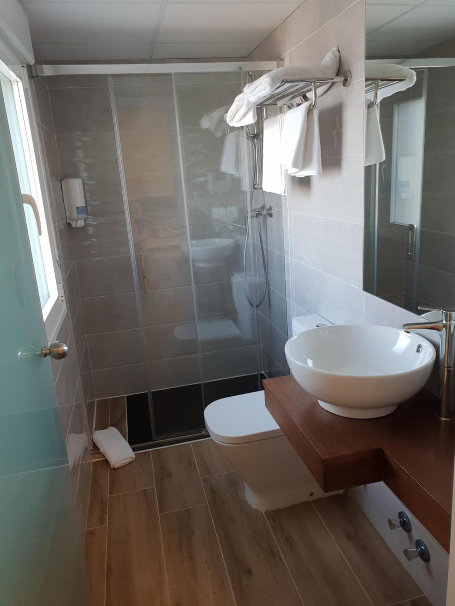 Hostal Cabanas Carboneras de Guadazaon Luaran gambar