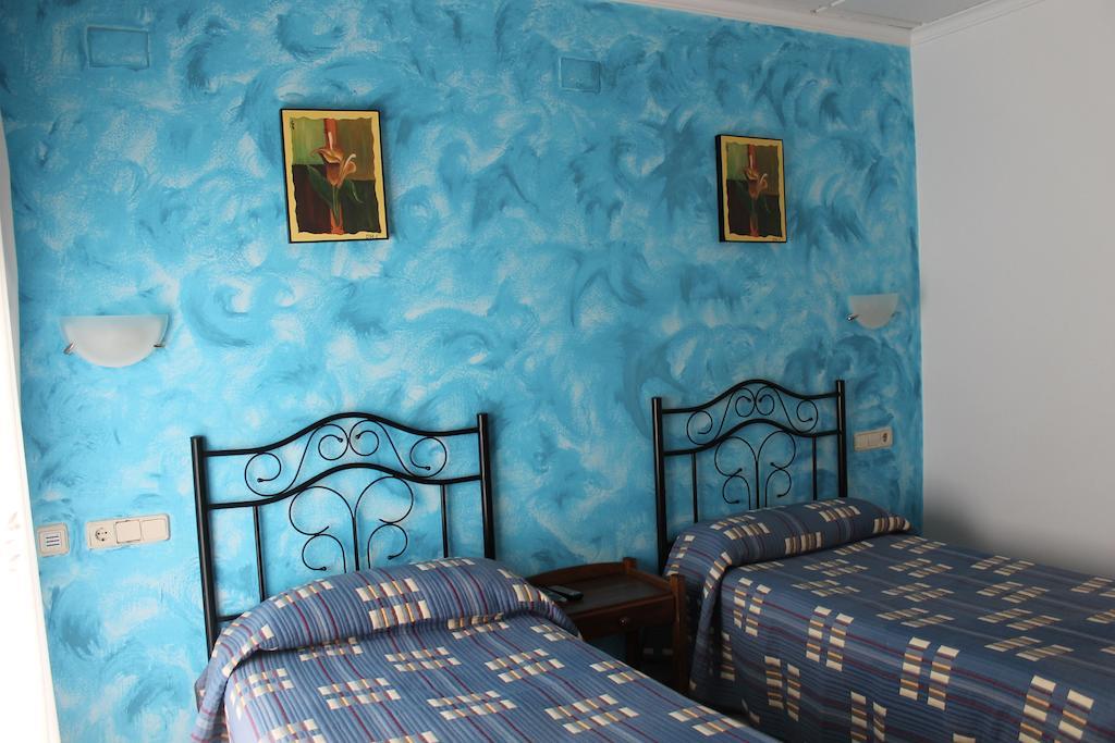 Hostal Cabanas Carboneras de Guadazaon Bilik gambar